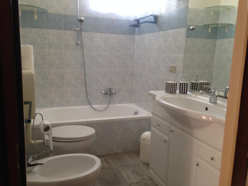 Casa Vacanza "Marina San Giuseppe" Apartment Вентимиля Екстериор снимка