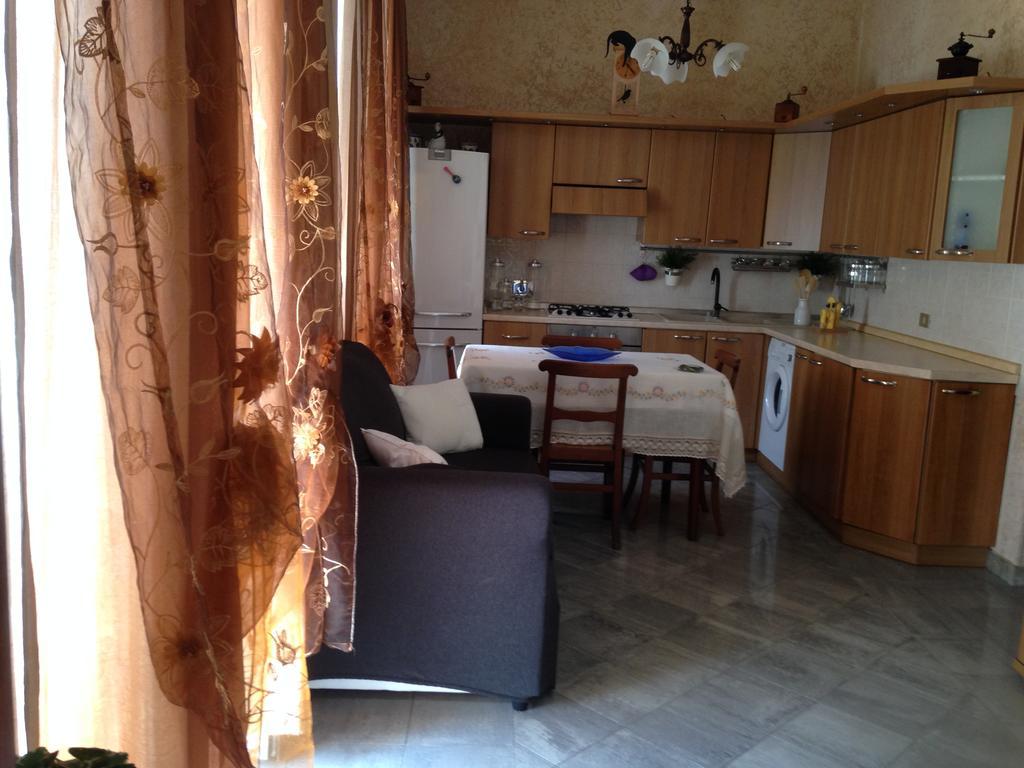 Casa Vacanza "Marina San Giuseppe" Apartment Вентимиля Екстериор снимка