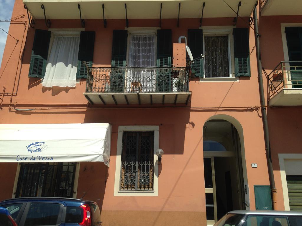 Casa Vacanza "Marina San Giuseppe" Apartment Вентимиля Екстериор снимка
